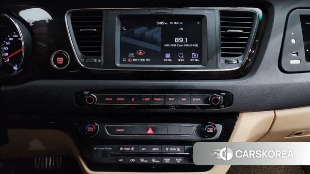 Kia The New Carnival 2018 Белый из Кореи, фото 6