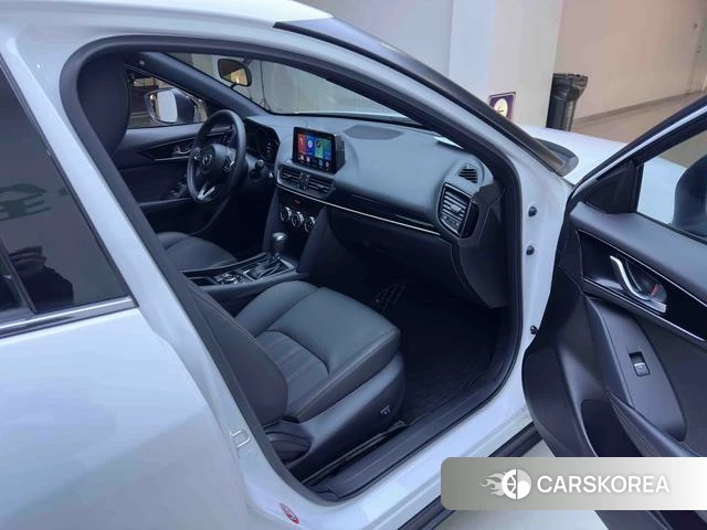 Mazda CX-4 2023 Белый из Китая, фото 6