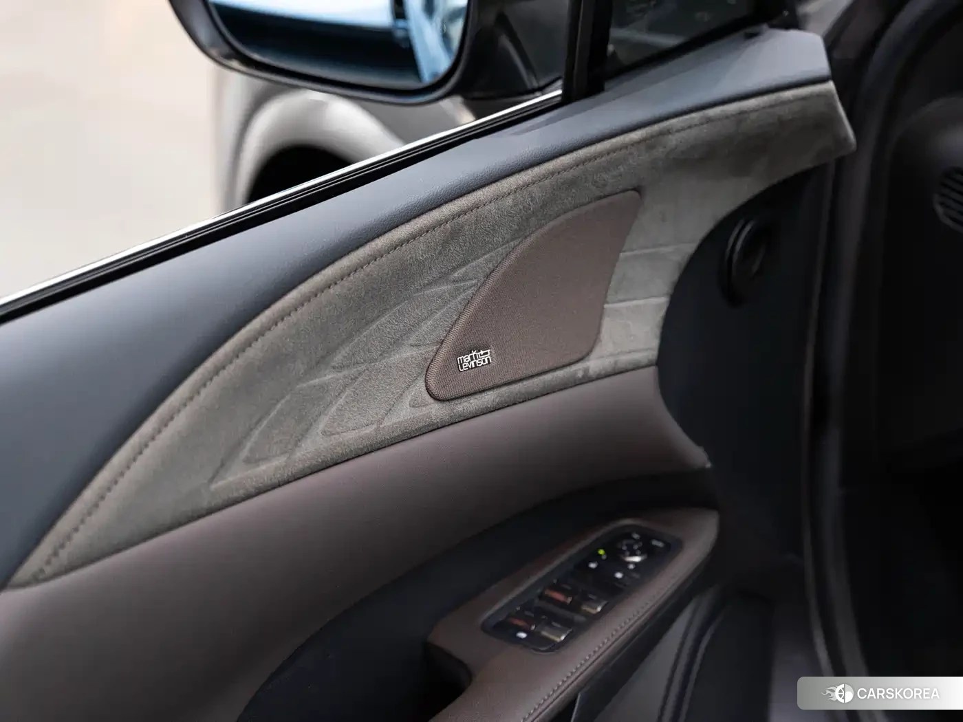 Lexus RX 2023 Silver/gray из Китая, фото 6