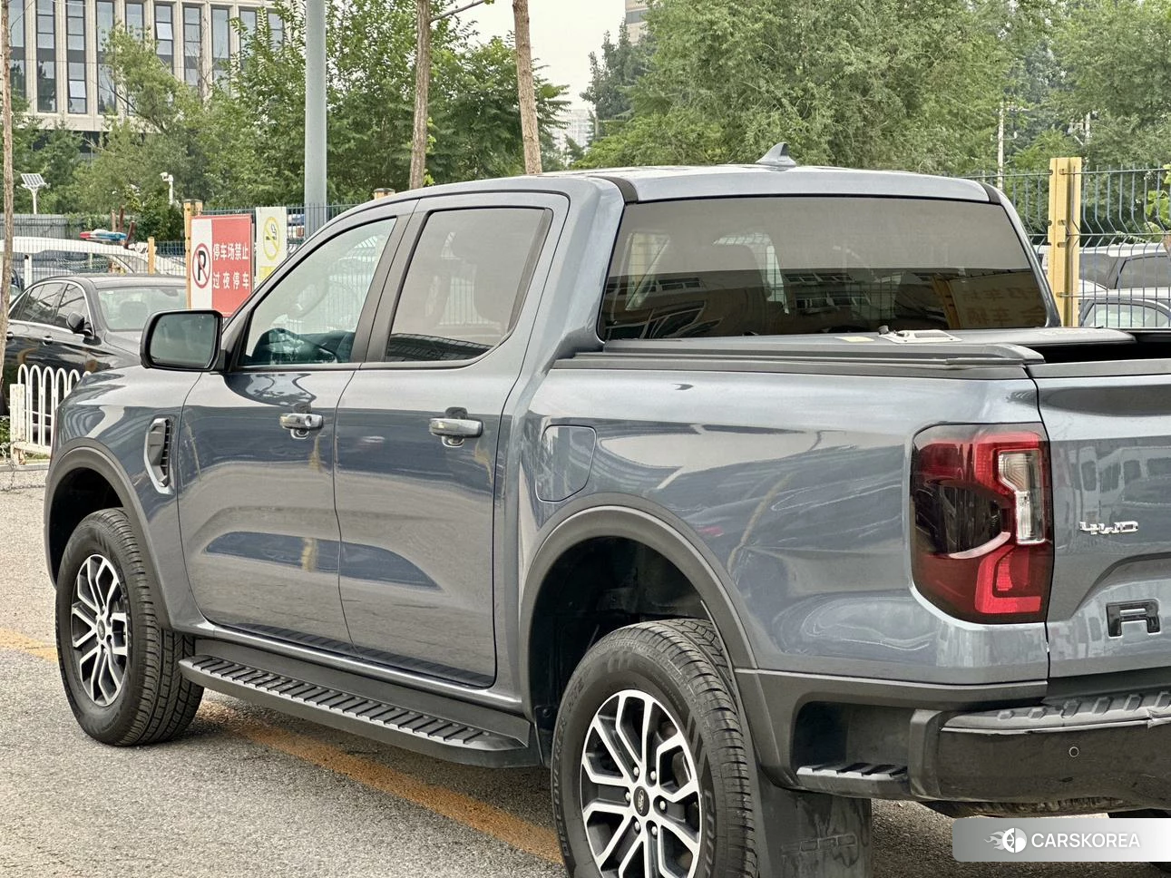 Ford Ranger 2023 Темно-серый из Китая, фото 6