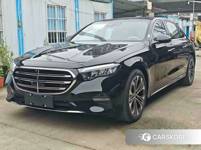 Mercedes-Benz E-Class 2026 Черный из Китая, фото 6
