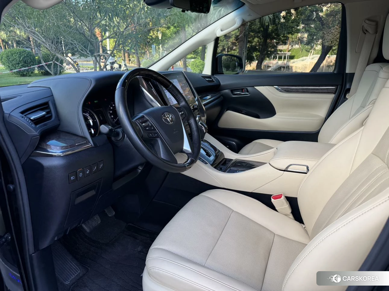 Toyota Alphard 2021 Черный из Китая, фото 6