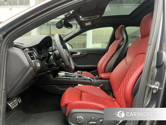 Audi S4 2023 Темно-серый из Китая, фото 6