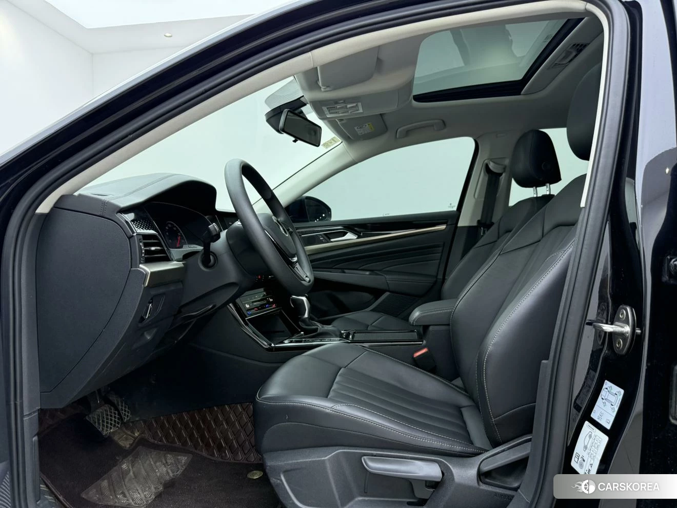 Volkswagen Passat 2021 Черный из Китая, фото 6