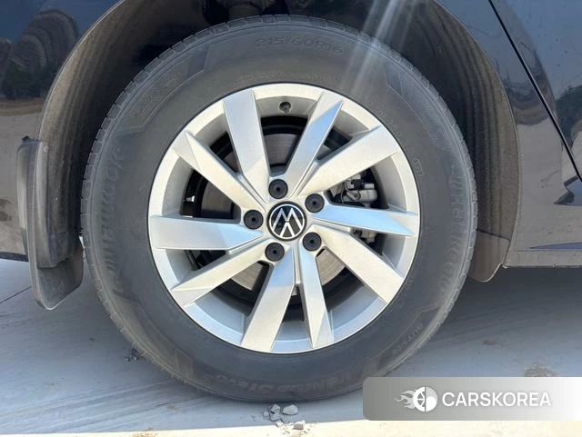 Volkswagen Passat 2022 Черный из Китая, фото 6