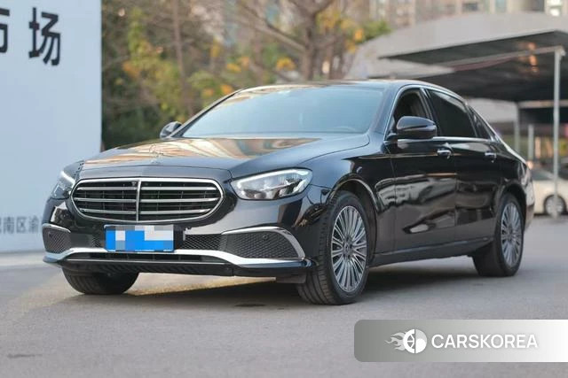 Mercedes-Benz E-Class 2023 Черный из Китая, фото 6