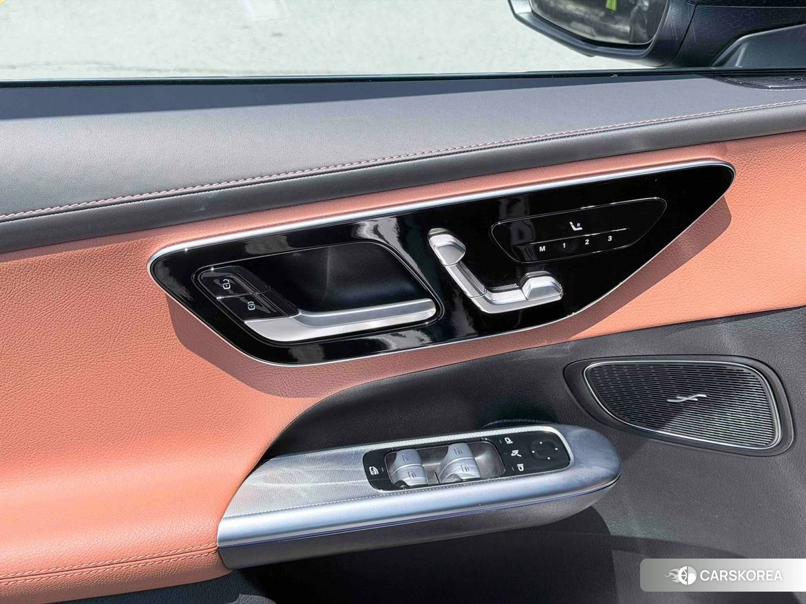 Mercedes-Benz GLC 2024 Черный из Китая, фото 6