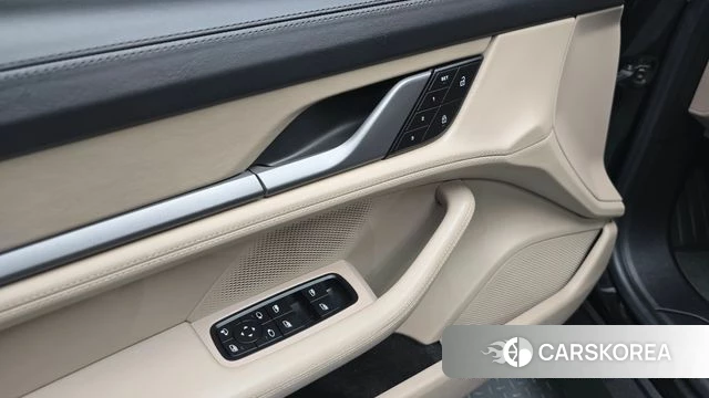Porsche Taycan 2022 Черный из Кореи, фото 6