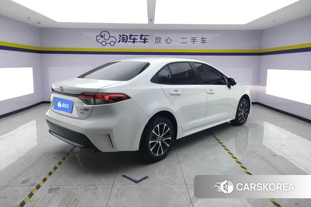 Toyota Levin 2024 Белый из Китая, фото 6