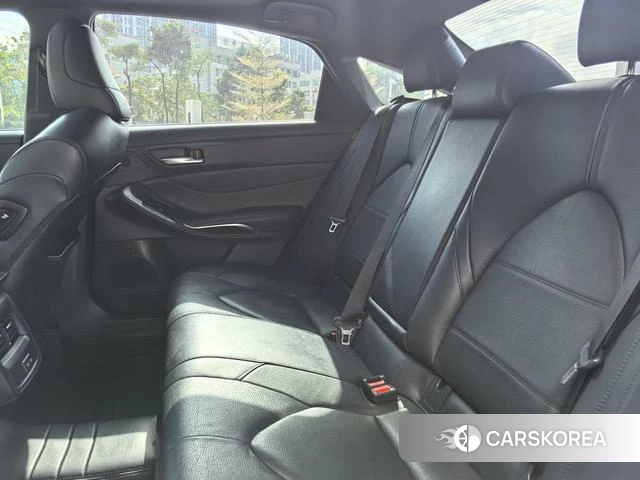 Toyota Avalon 2022 Черный из Китая, фото 6