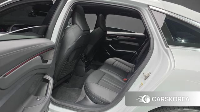 Audi A6 (C9) 2026 Белый из Кореи, фото 6