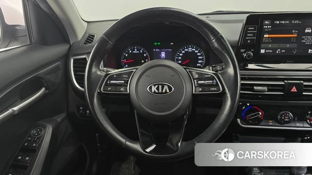 Kia Seltos 2019 Белый из Кореи, фото 6
