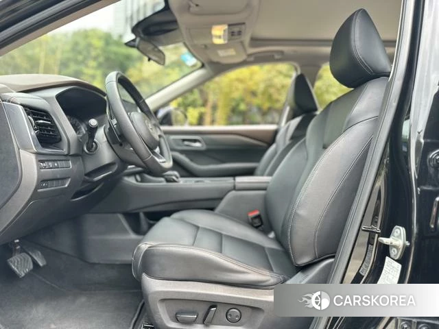 Nissan X-Trail 2022 Черный из Китая, фото 6