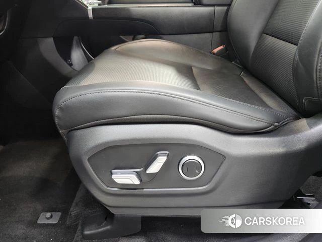 Hyundai Santa Fe (MX5) 2023 Серый из Кореи, фото 6