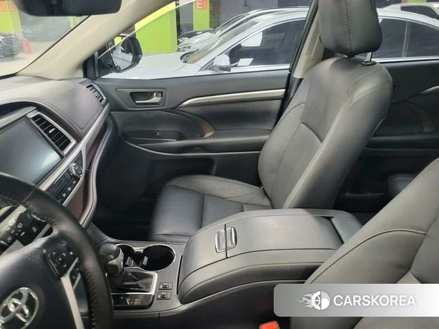 Toyota Highlander 2021 Белый из Китая, фото 6