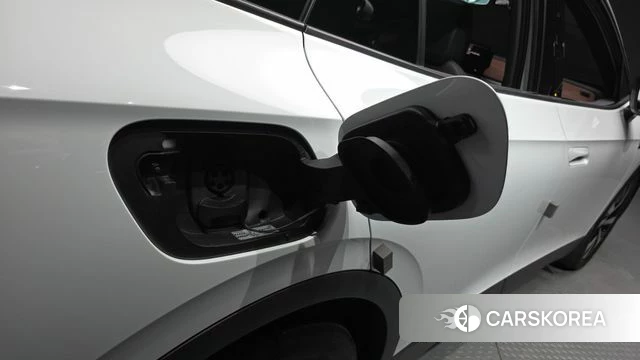 Volkswagen ID.4 2023 Белый из Кореи, фото 6