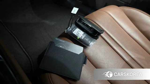 Genesis Electrified G80 (RG3) 2021 Белый из Кореи, фото 6