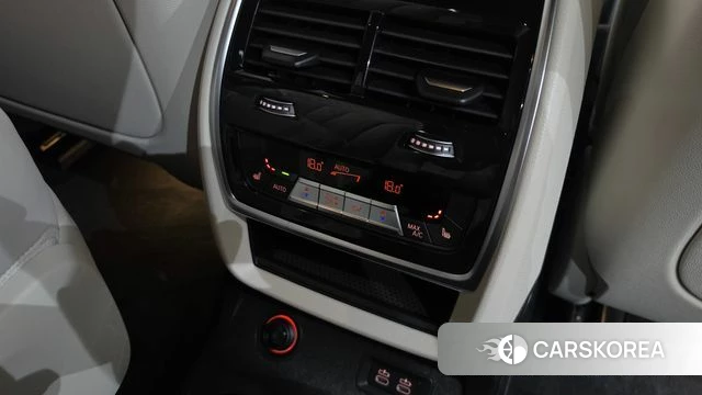 BMW X7 (G07) 2026 Черный из Кореи, фото 6