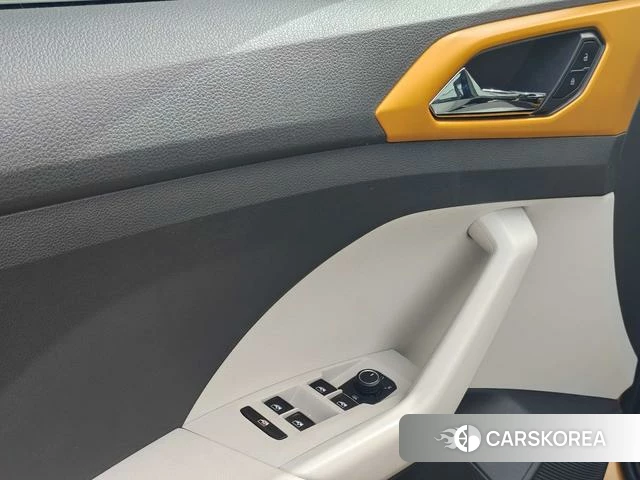 Volkswagen T-Cross 2021 Желтый из Китая, фото 6