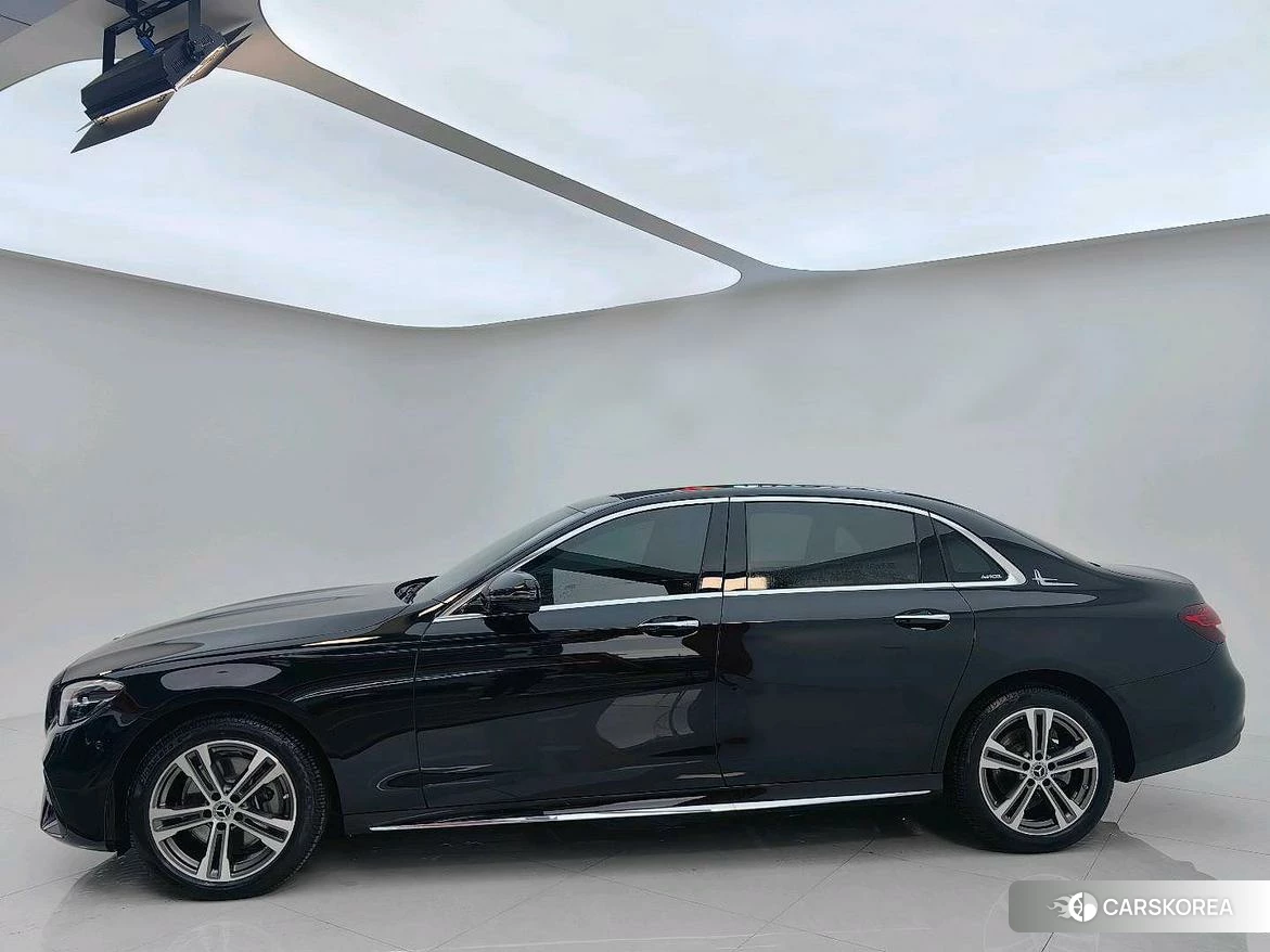 Mercedes-Benz E-Class 2021 Черный из Китая, фото 6