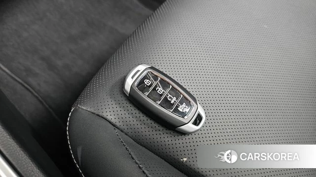 Hyundai Venue 2021 Белый из Кореи, фото 6