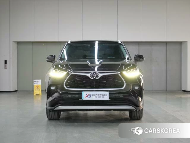 Toyota Highlander 2024 Черный из Китая, фото 6