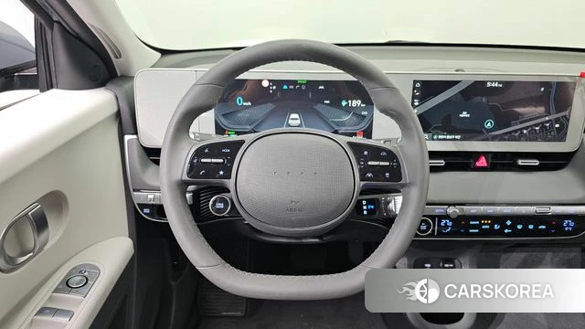 Hyundai Ionic 5 2021 Светло-серебряный цвет из Кореи, фото 6