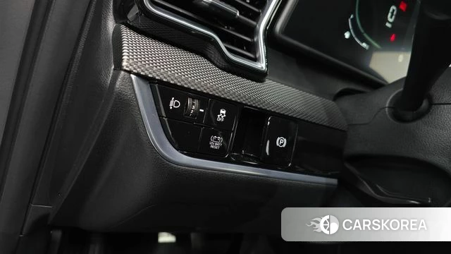 Kia Sportage 5th Generation Hybrid 2023 Серый из Кореи, фото 6