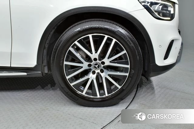 Mercedes-Benz GLC-Class X253 2021 Белый из Кореи, фото 6
