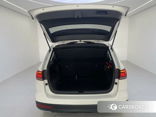 Volkswagen Tharu 2022 Белый из Китая, фото 6