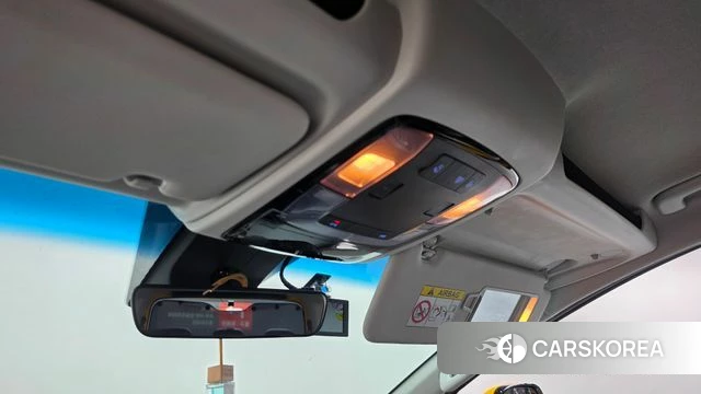 Hyundai Staria 2024 Желтый из Кореи, фото 6