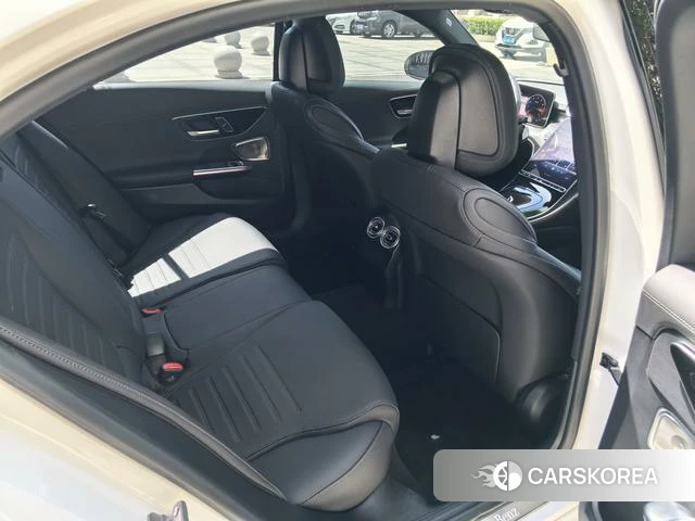Mercedes-Benz C-class 2024 Белый из Китая, фото 6