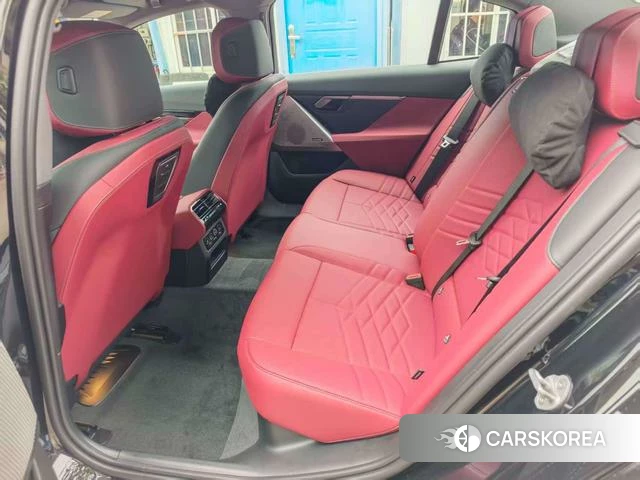BMW 5 series 2026 Черный из Китая, фото 6
