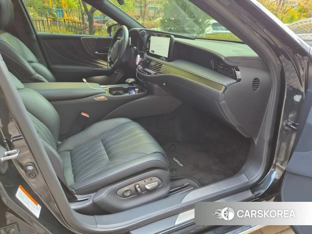 Lexus LS500h 5th generation 2023 Черный из Кореи, фото 6