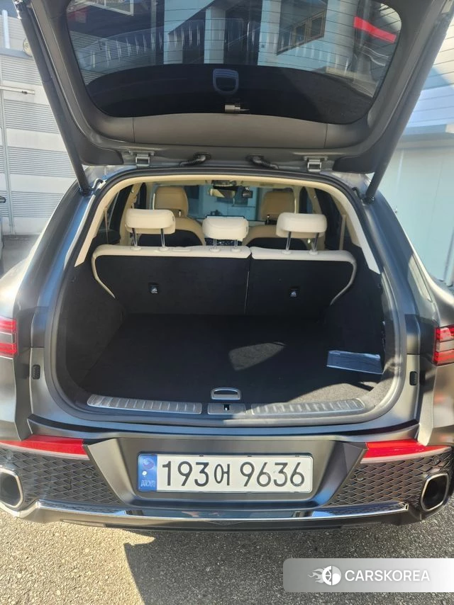 Genesis GV70 2024 Серебристо-серый из Кореи, фото 6