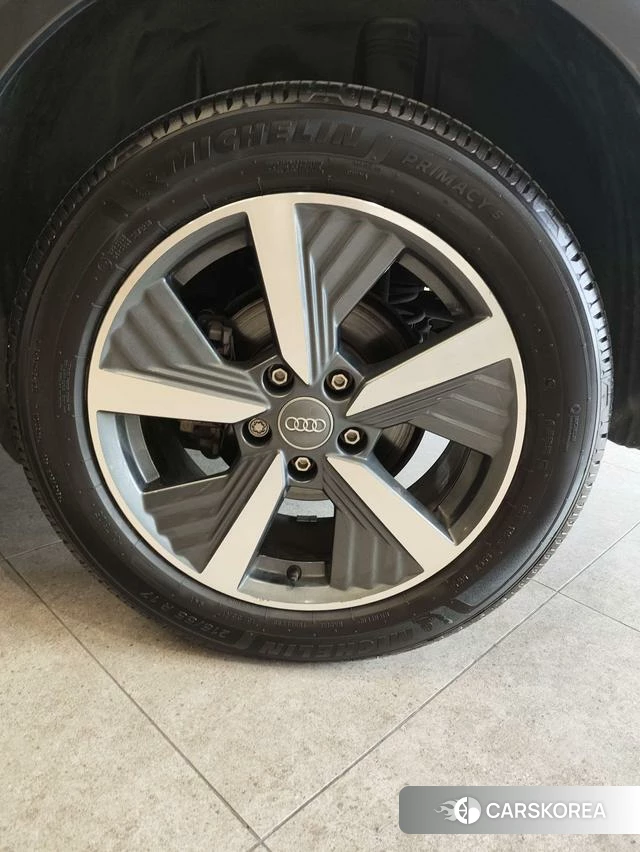 Audi Q2L 2020 Белый из Китая, фото 6