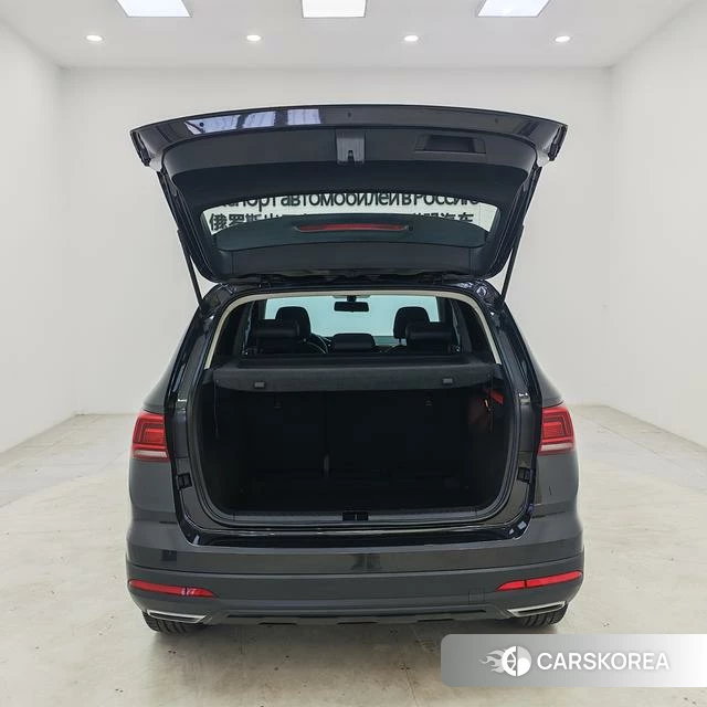 Volkswagen Tharu 2021 Темно-серый из Китая, фото 6