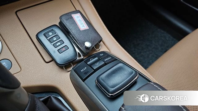 Lexus New ES300h 2018 Серый из Кореи, фото 6