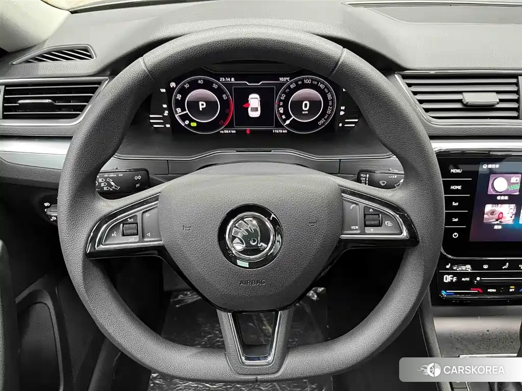 Skoda Superb 2024 Silver/gray из Китая, фото 6