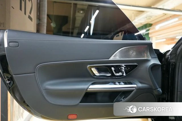 Mercedes-Benz SL-Class R232 2024 Черный из Кореи, фото 6