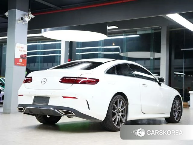 Mercedes-Benz E-Class 2024 Белый из Китая, фото 6