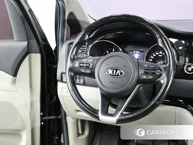 Kia The New Carnival 2018 Черный из Кореи, фото 6