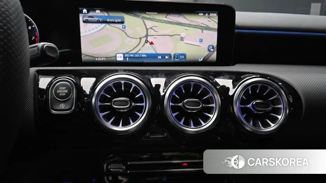 Mercedes-Benz A-Class W177 2024 Красный из Кореи, фото 6