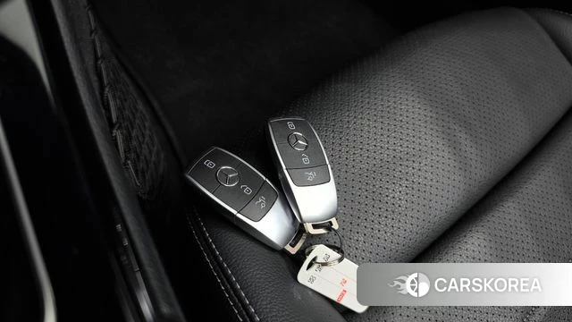 Mercedes-Benz C-Class W205 2019 Синий из Кореи, фото 6