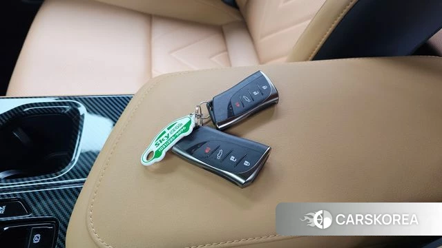 Lexus NX350h Second generation 2025 Песочный из Кореи, фото 6