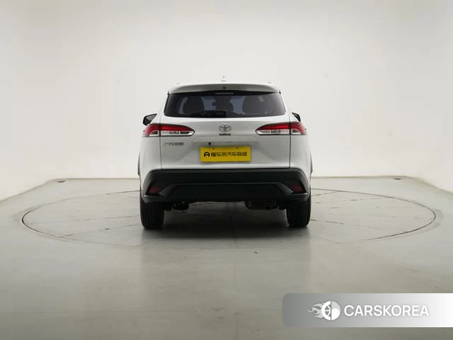 Toyota Frontlander 2023 Белый из Китая, фото 6