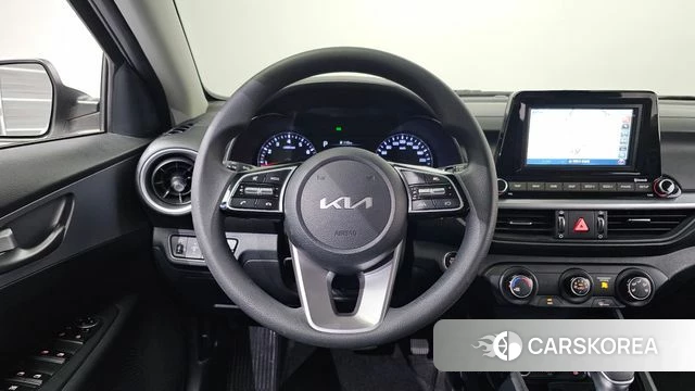 Kia The New K3 2nd generation 2021 Белый из Кореи, фото 6