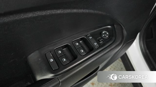 Hyundai Venue 2020 Белый из Кореи, фото 6