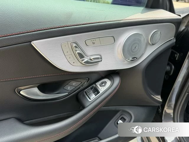 Mercedes-Benz AMG C-Class 2021 Темно-серый из Китая, фото 6