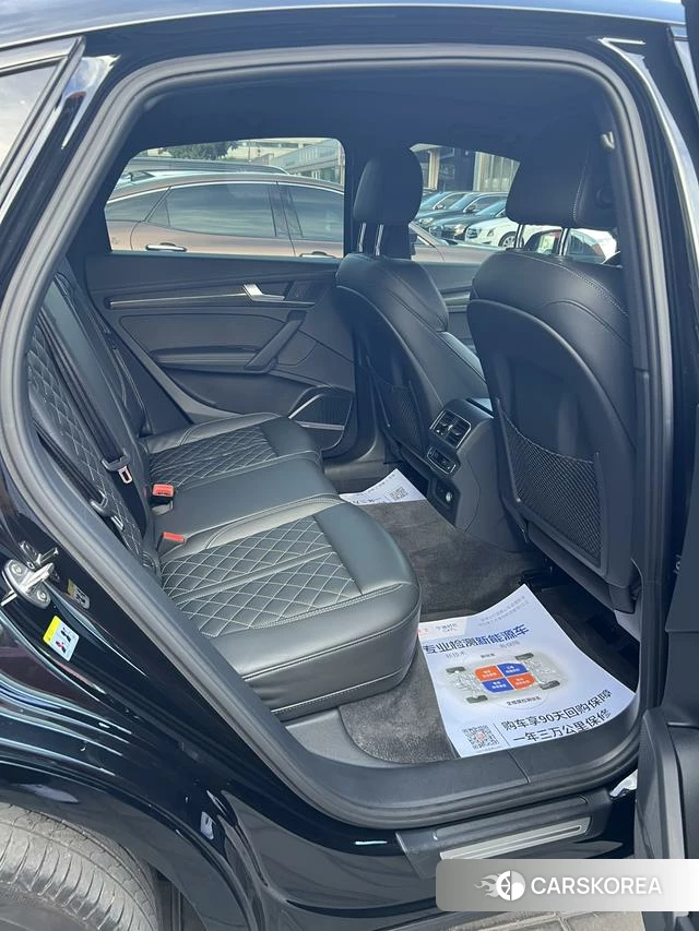 Audi Q5L 2022 Черный из Китая, фото 6